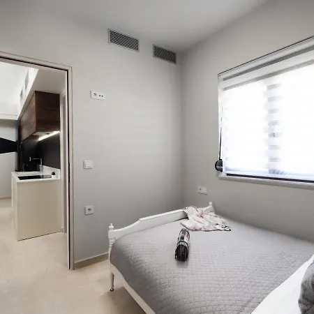 The H Experience - Stylish 2Bd Apt With Balcony In Heraklion Center Exterior photo