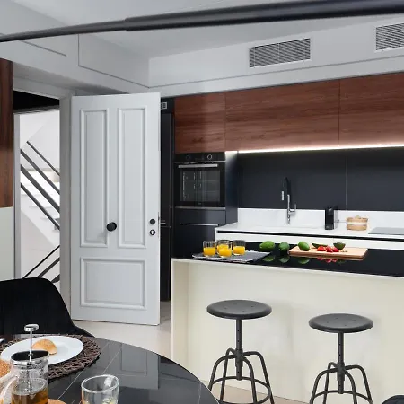 The H Experience - Stylish 2Bd Apt With Balcony In Heraklion Center Exterior photo