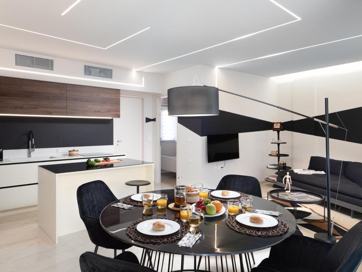 The H Experience - Stylish 2bd With Balcony In Center *