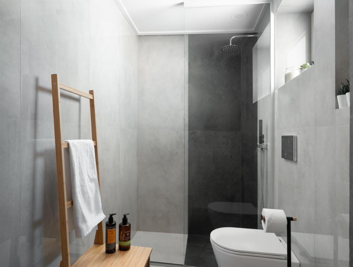 The H Experience - Stylish 2bd With Balcony In Center Daire